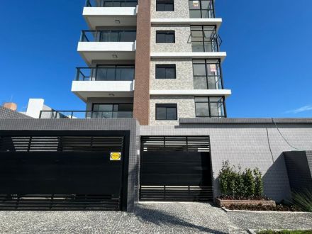 REF 002 - Ed Laguna - Apartamento Garden em Caiobá