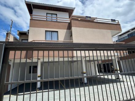 REF - O30 Apartamento em Caiobá Residencial Danúbio Azul